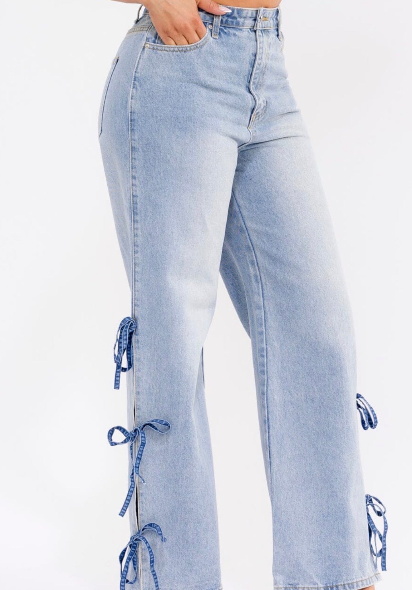 Bowtastic Jeans